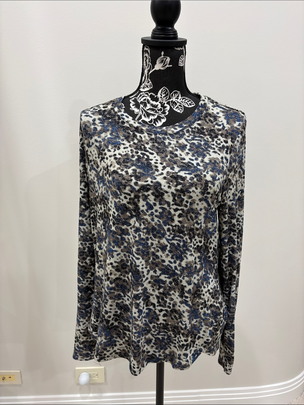 Nic+Zoe Womens Animal Print Soft Knit Top Size Large